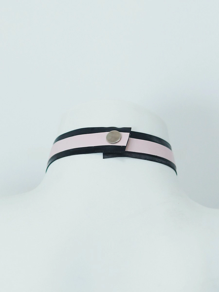 ZM89-2.webp Latex Black & Pink Choker with Silver Heart Ring